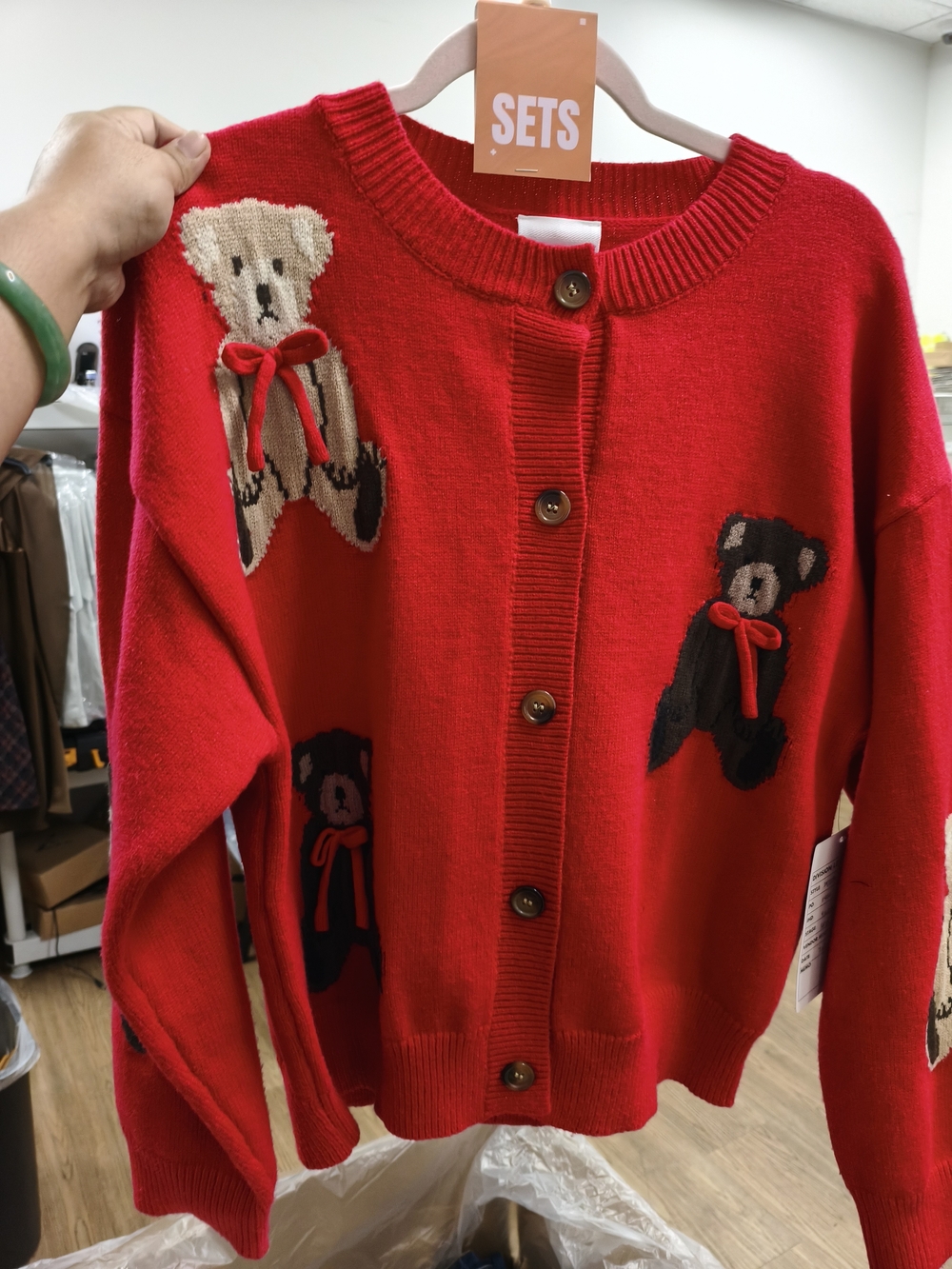 Le lis Teddy Bear Cardigan in NWT